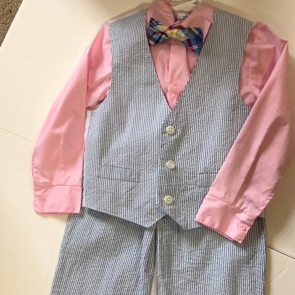 Izod 4 Piece Boy’s Seer Sucker Outfit NWOT CUTE